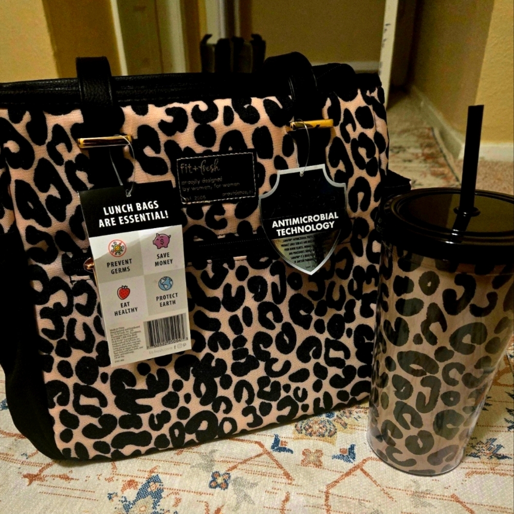 NWT Fit and Fresh Lunch bag w/matching cup